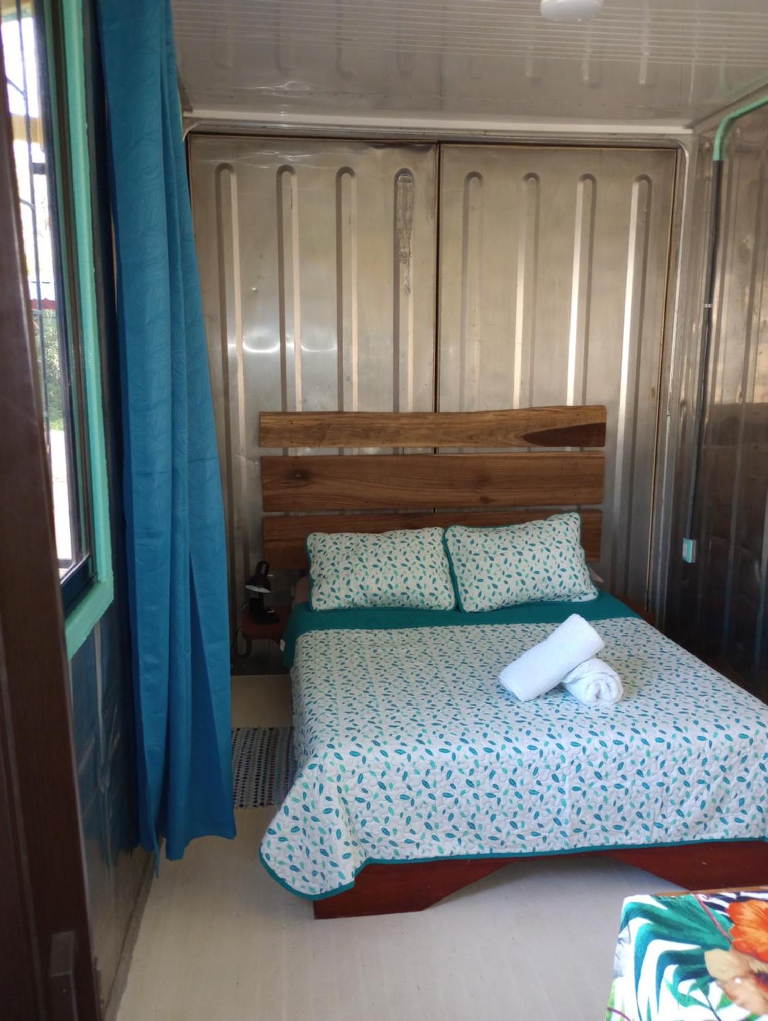 מלון Container House קאוויטה מראה חיצוני תמונה